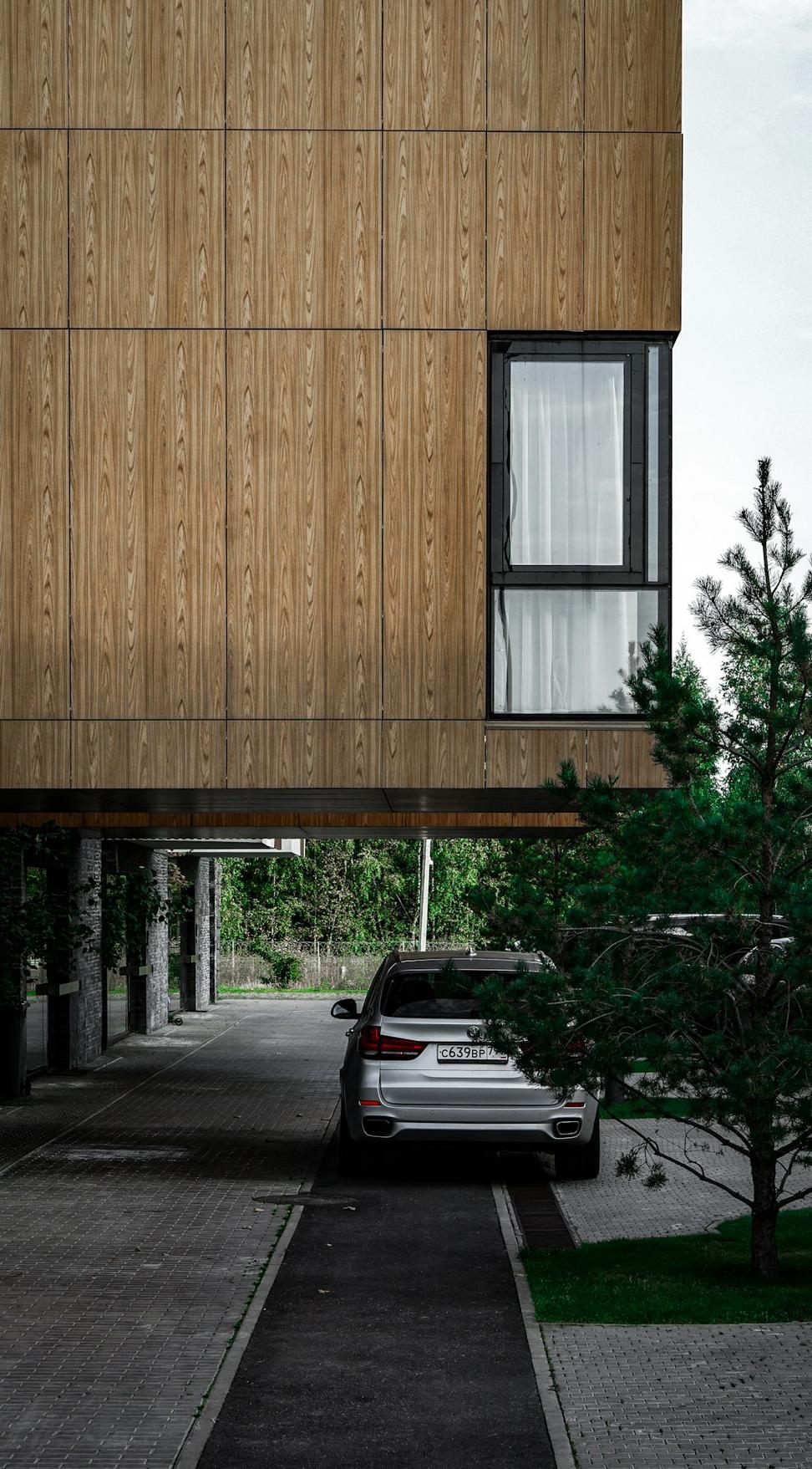 Lakeview Residence