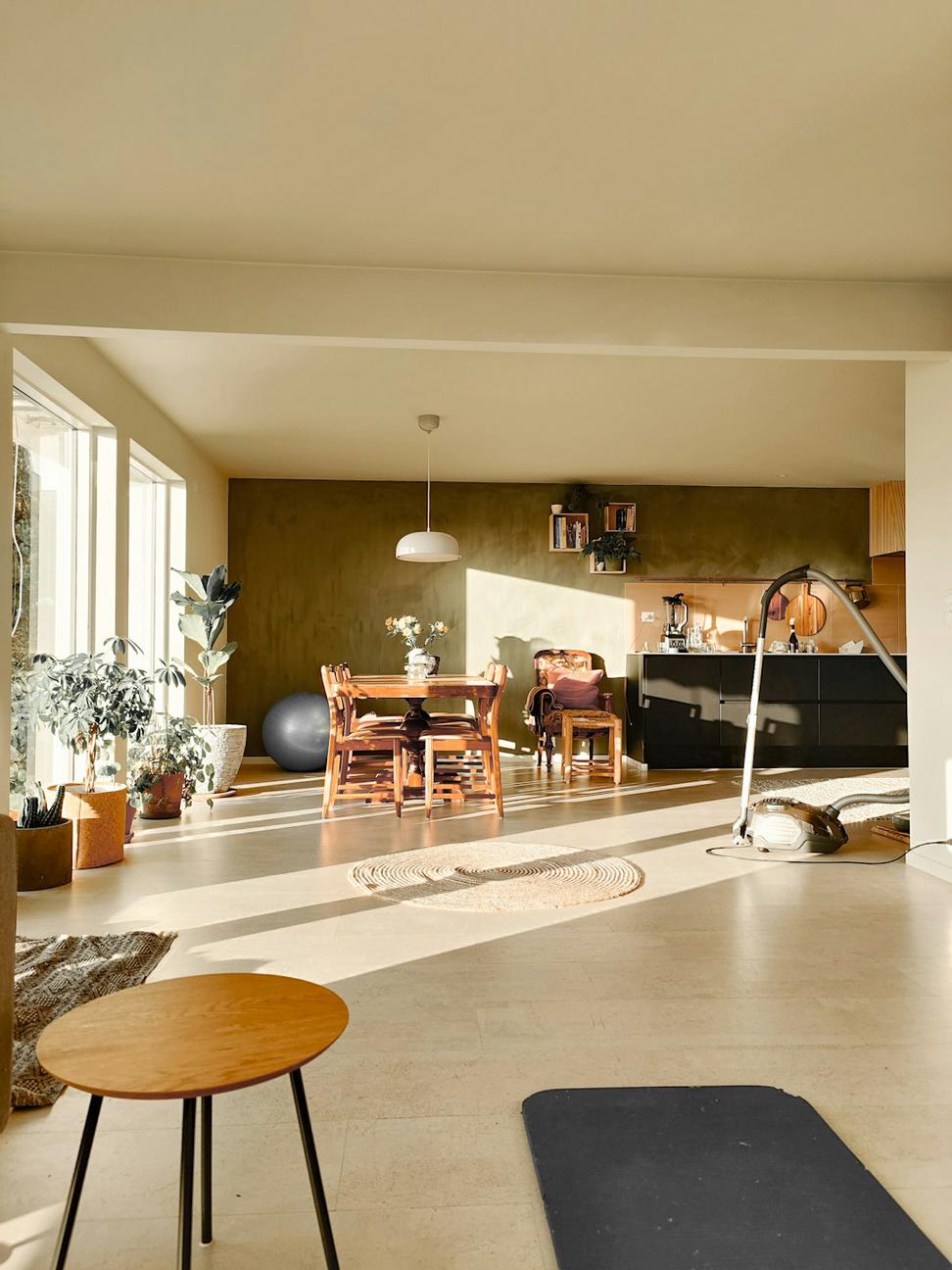 Ravine Edge Interior